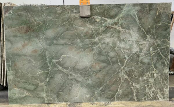 vida green quartzite