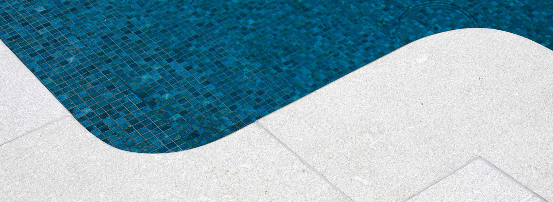 Palm-Beach-House Banner