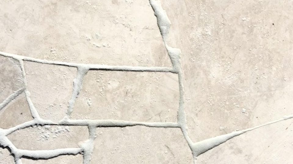 travertine crazy paving