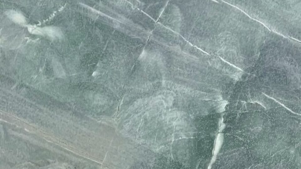 Verde-Riviera-Honed-PY44324-